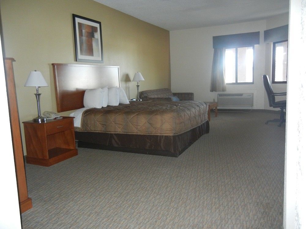 Days Inn By Wyndham Phenix City Near Fort Moore Kültér fotó